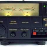 La Jetfon PC-35 SW es una opción destacada en el mercado, ideal para entornos profesionales que requieren alimentación continua y confiable.